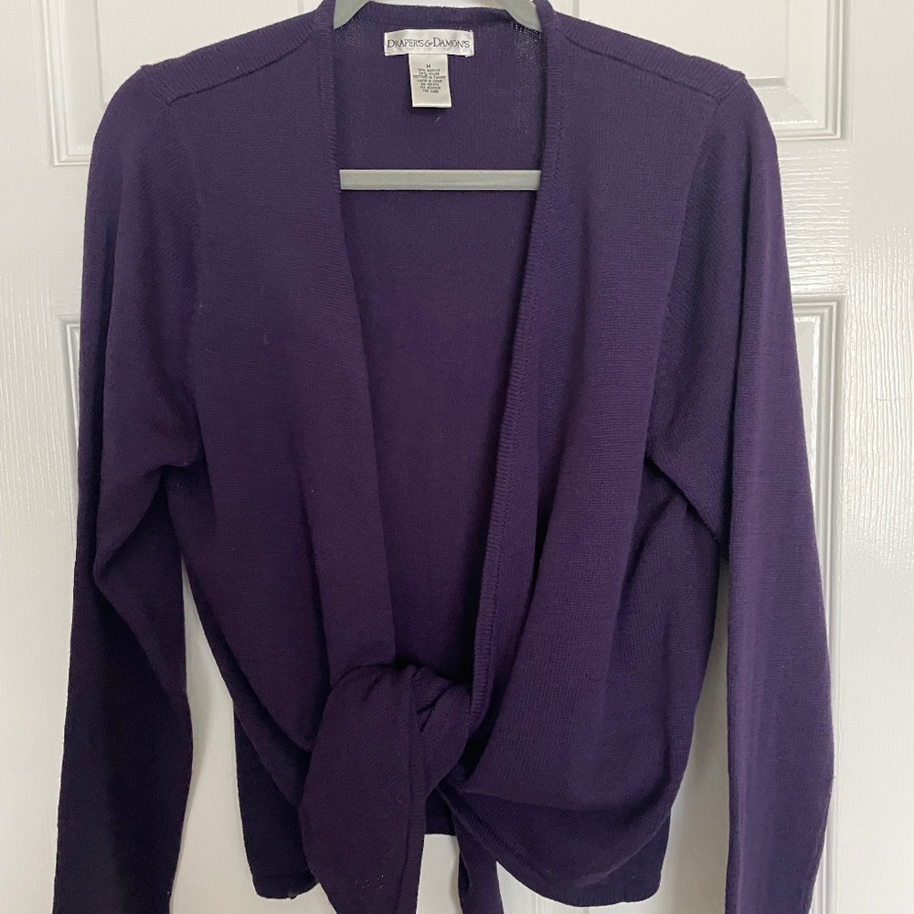 Drapers & Damons  Boutique store sweater wrap